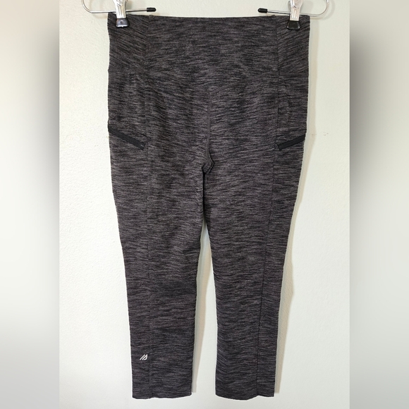Eddie Bauer 3/4 Length Leggings Size XS - Picture 2 of 6